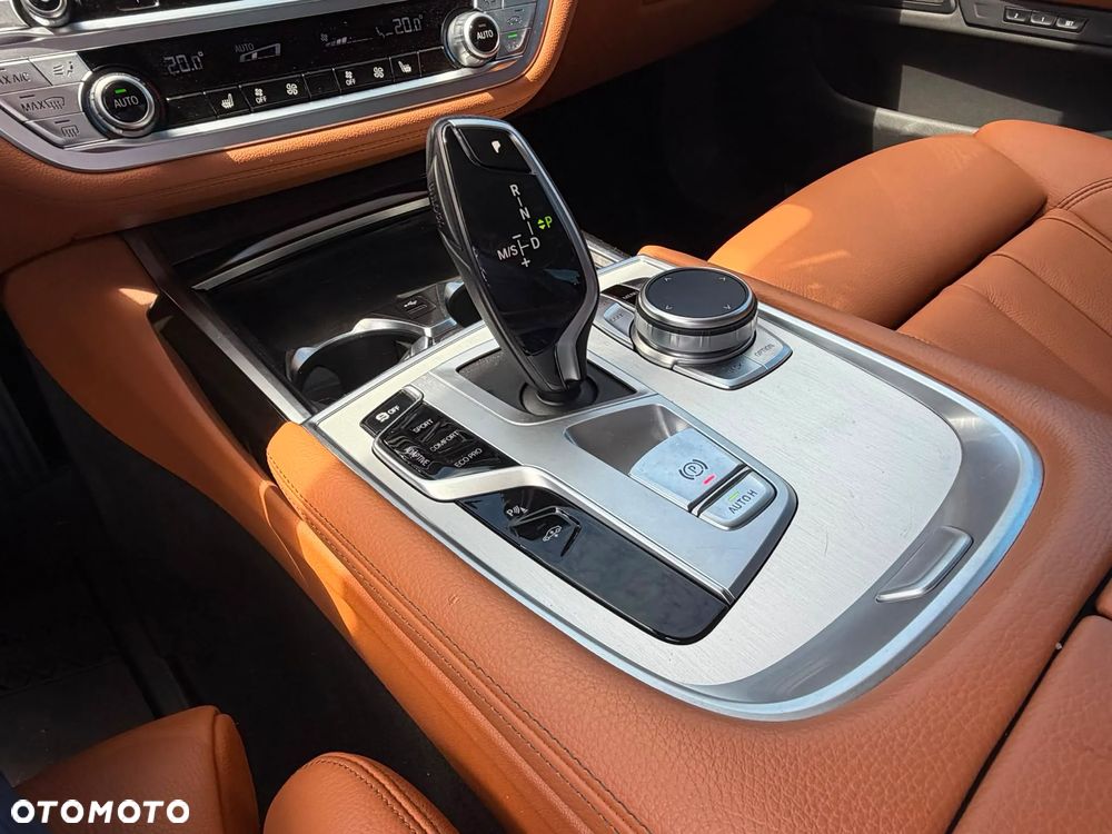 BMW Seria 7 730d xDrive - 15