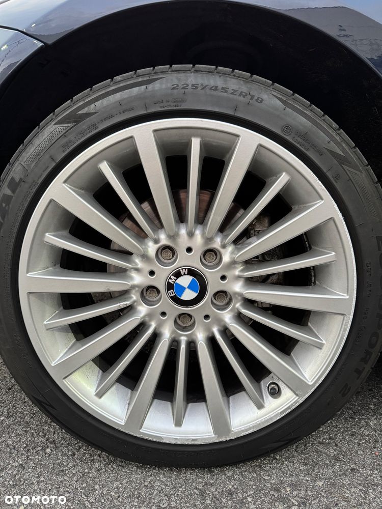 BMW Seria 3 328i Luxury Line - 36