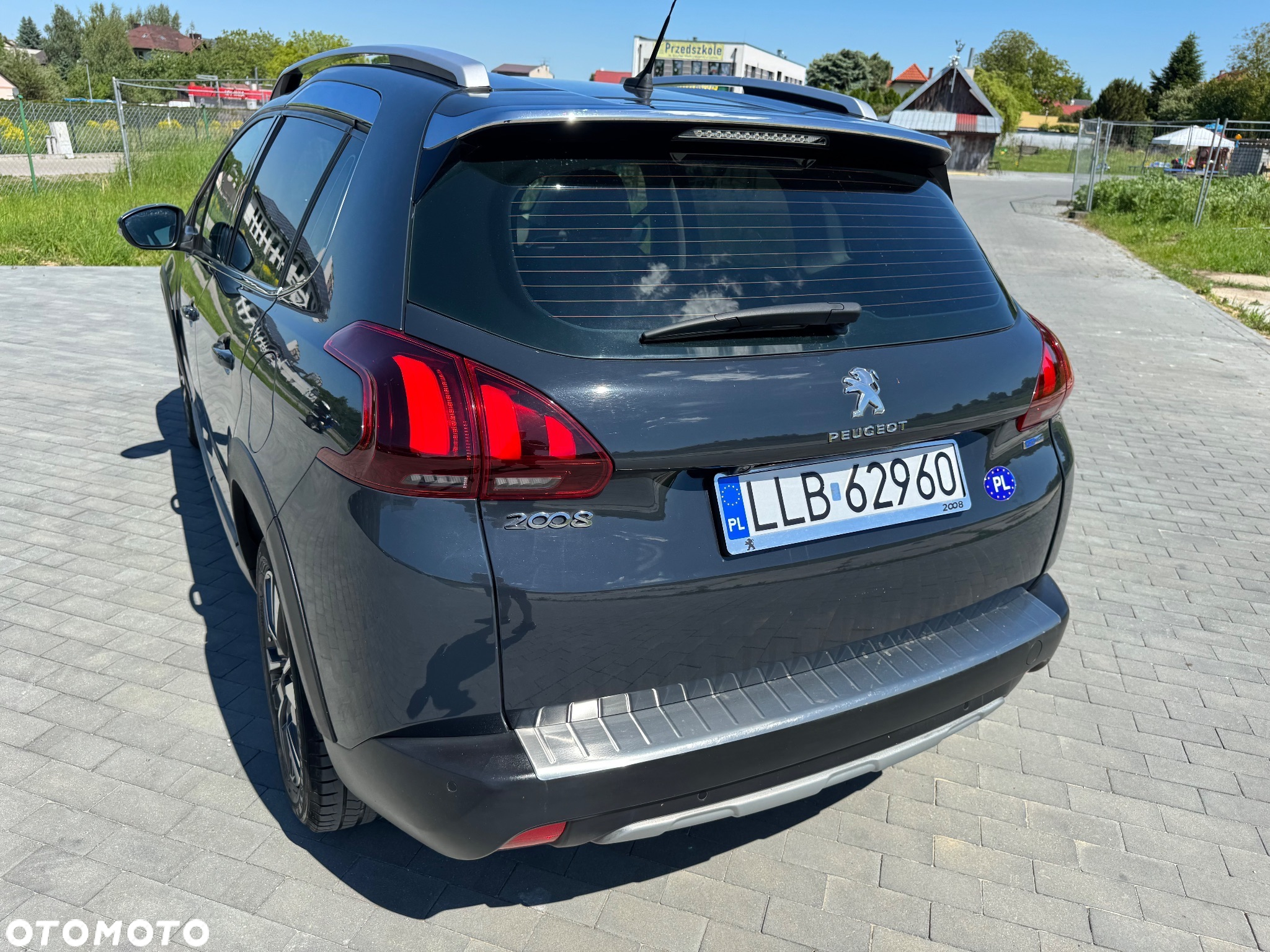 Peugeot 2008 1.2 Pure Tech Active S&S - 10