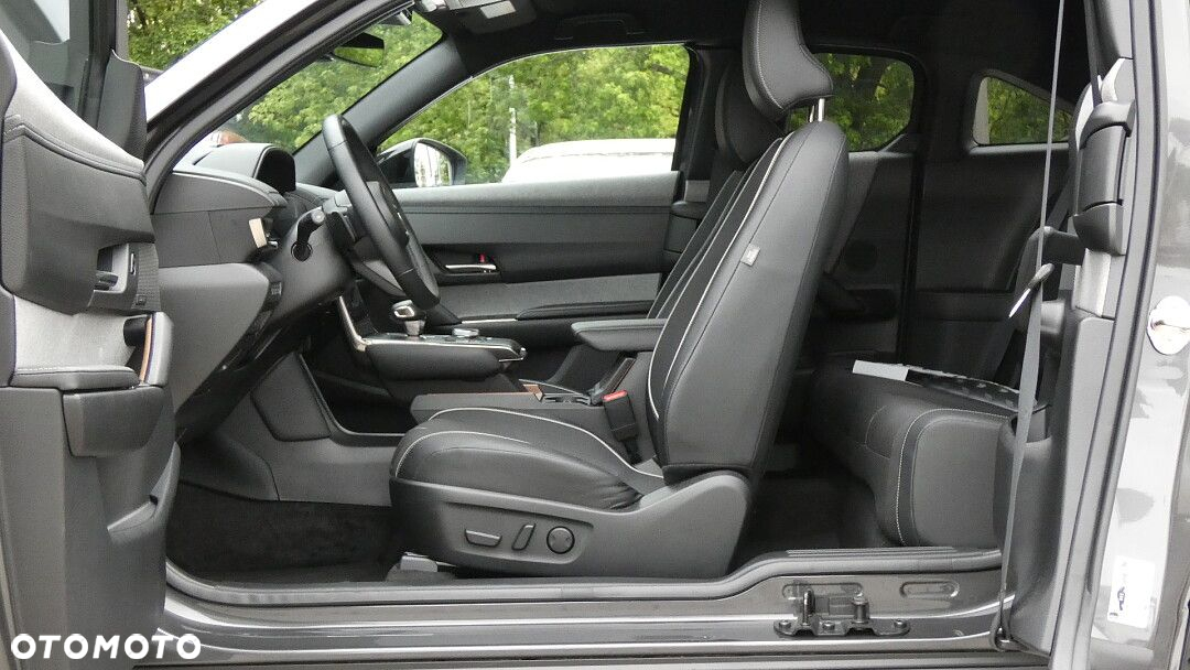 Mazda MX-30 - 8