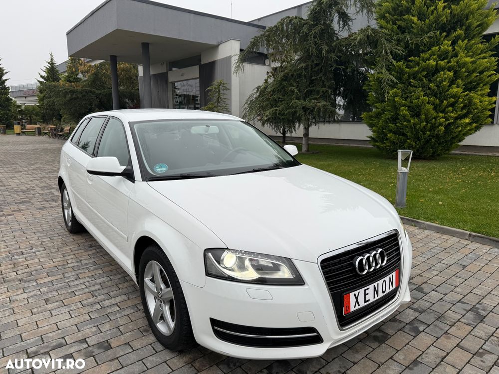 Audi A3 Sportback 1.6 TDI Attraction - 4