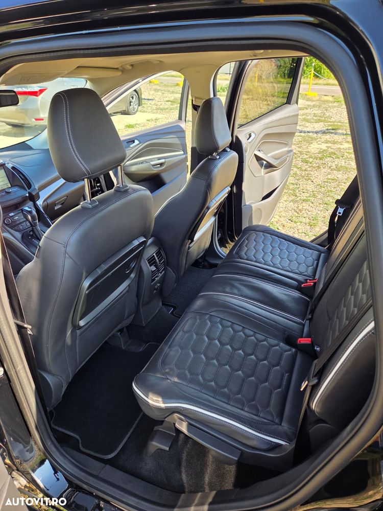 Ford Kuga 2.0 TDCi 4WD Powershift Vignale - 13