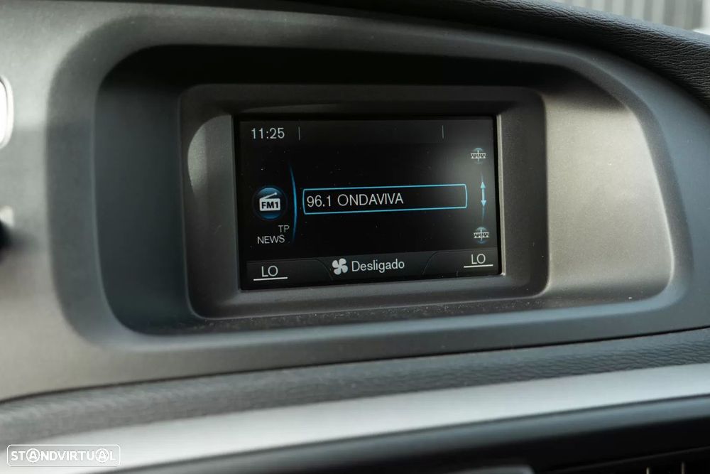 Volvo V40 1.6 D2 Kinetic Eco - 19