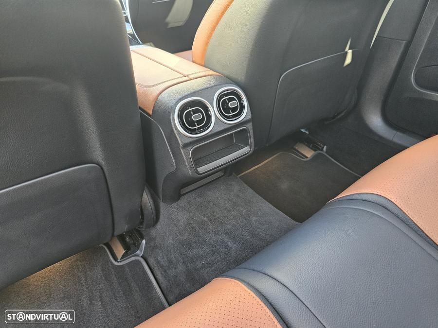 Mercedes-Benz C 300 e AMG Line - 23