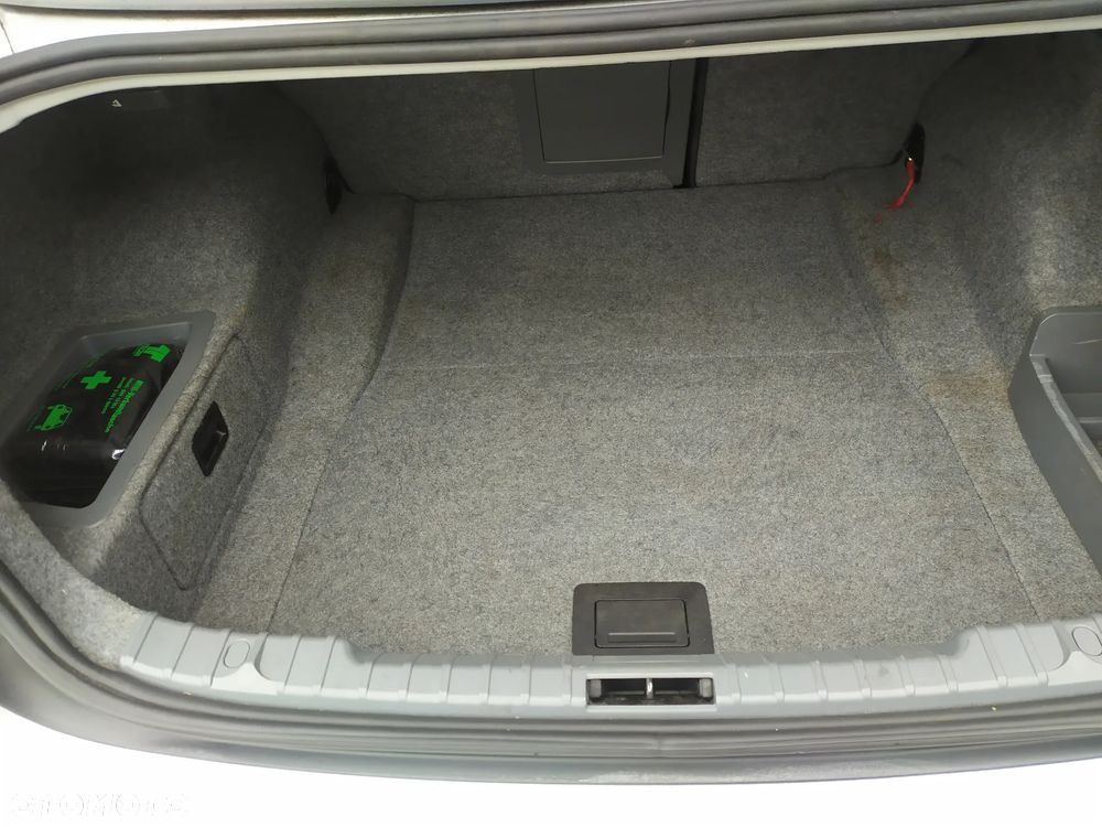 BMW Seria 3 - 32