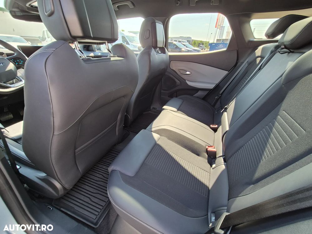 Ford Explorer AWD 79 kWh Extended Range Premium - 11