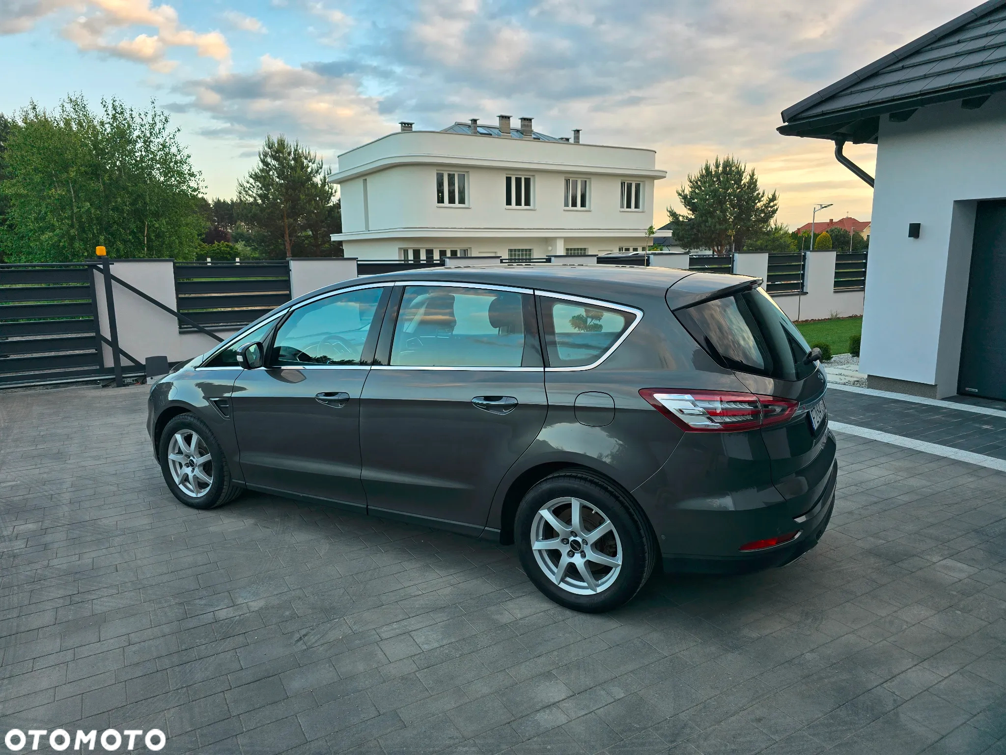 Ford S-Max 2.0 TDCi Titanium - 9
