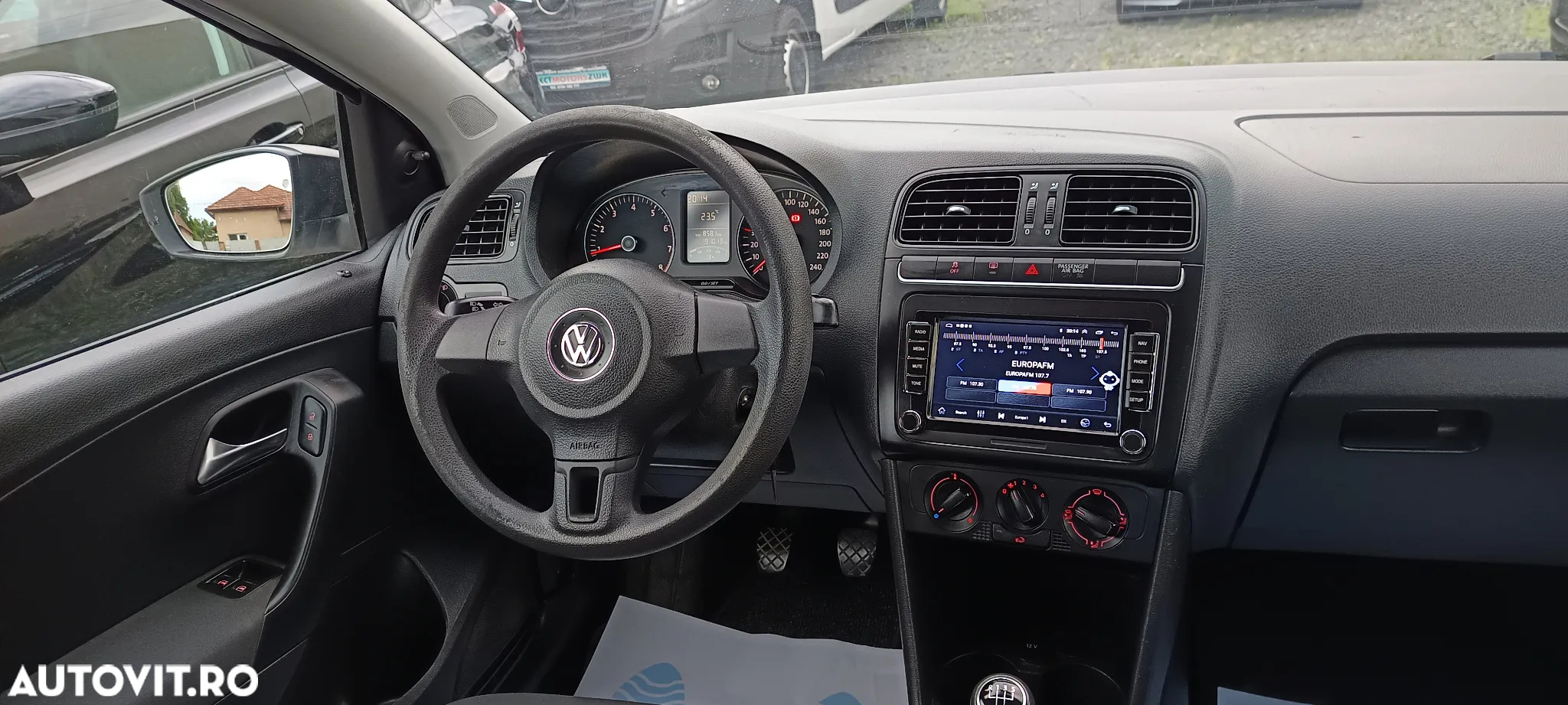 Volkswagen Polo 1.2 Life - 10
