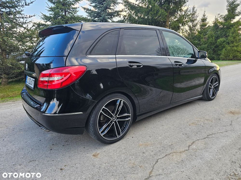 Mercedes-Benz Klasa B 200 CDI (BlueEFFICIENCY) - 33
