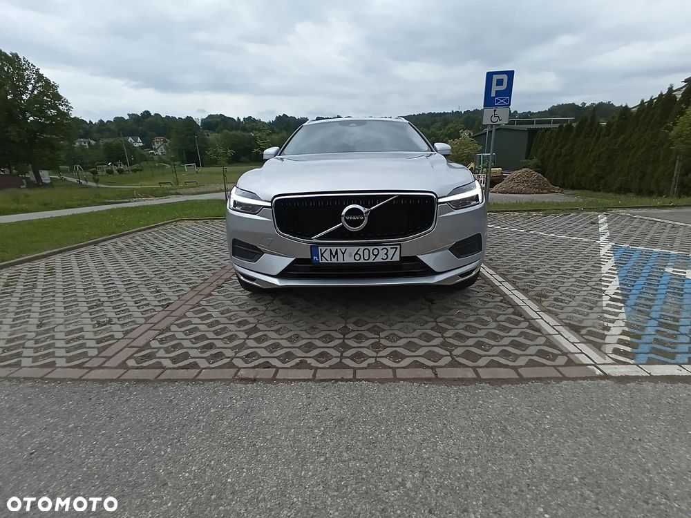 Volvo XC 60 T5 Geartronic Momentum - 1