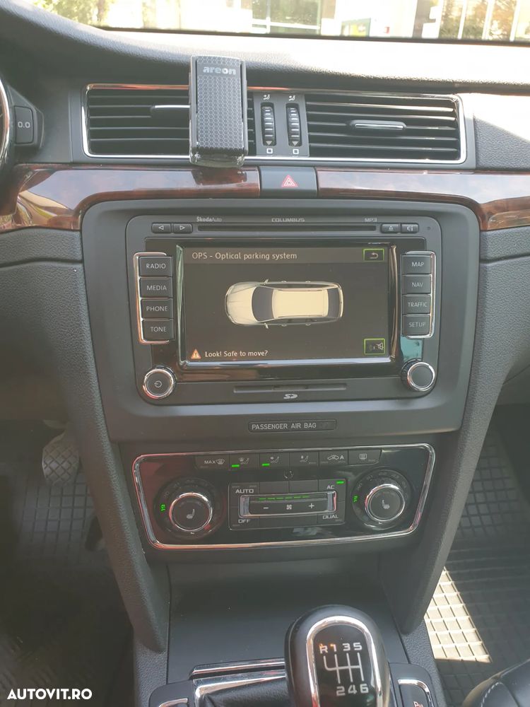 Skoda Superb 2.0 TDI Exclusive - 11