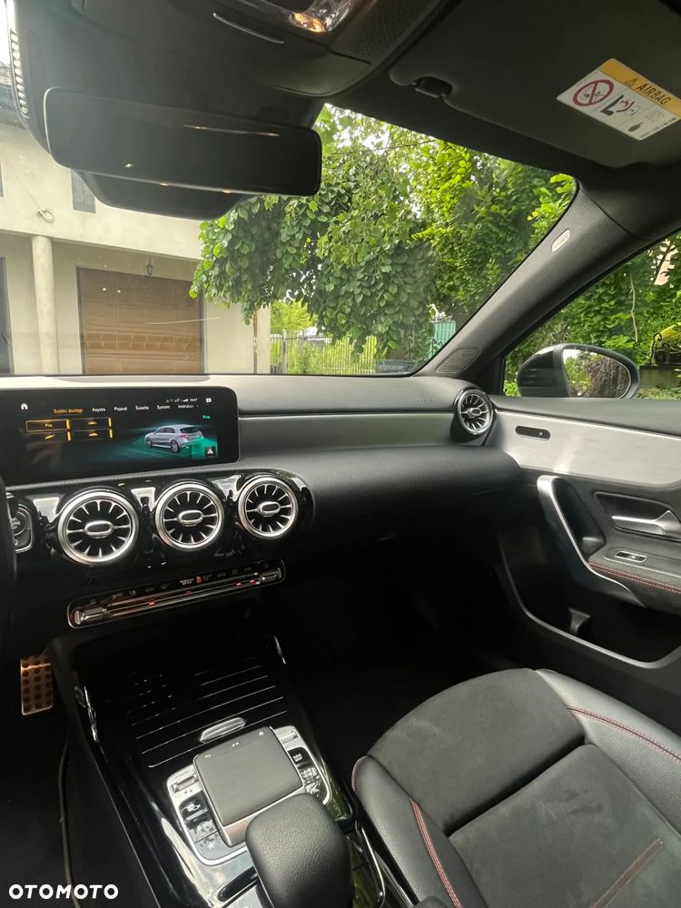 Mercedes-Benz Klasa A 35 AMG 4-Matic 7G-DCT - 9