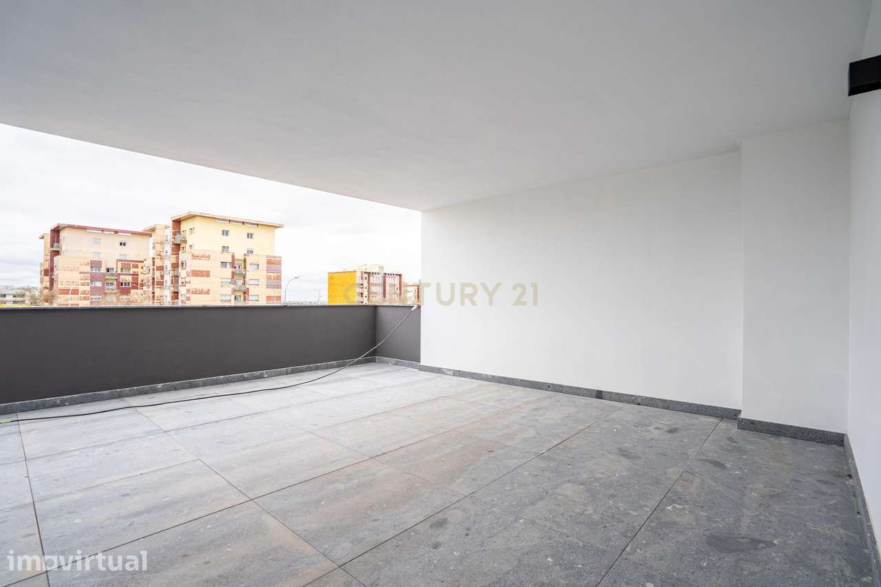 T1 Novo a Estrear com Terraço de 200m² | Ollea Village | Garagem - Grande imagem: 3/22