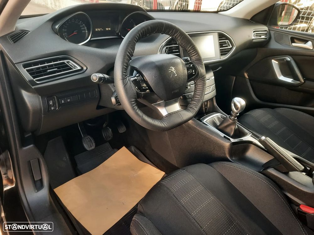 Peugeot 308 SW 1.6 BlueHDi Allure - 19