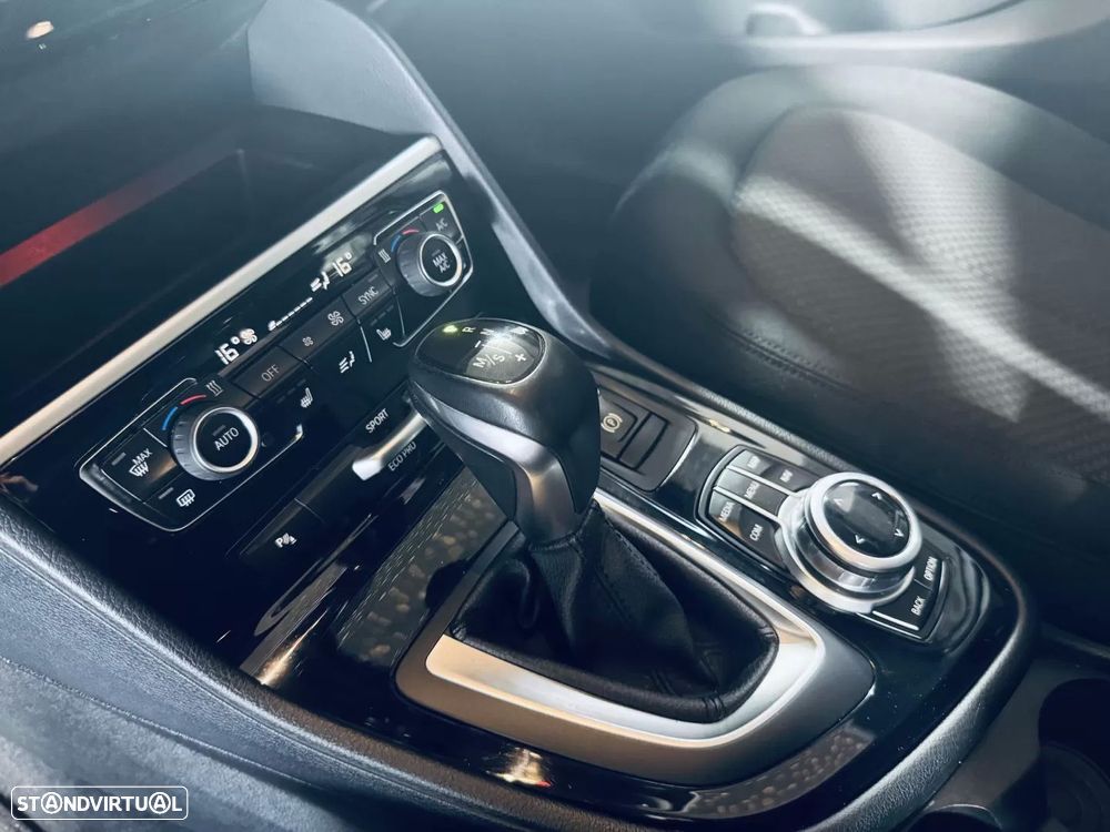 BMW 218 Gran Tourer d Aut. Luxury Line - 32