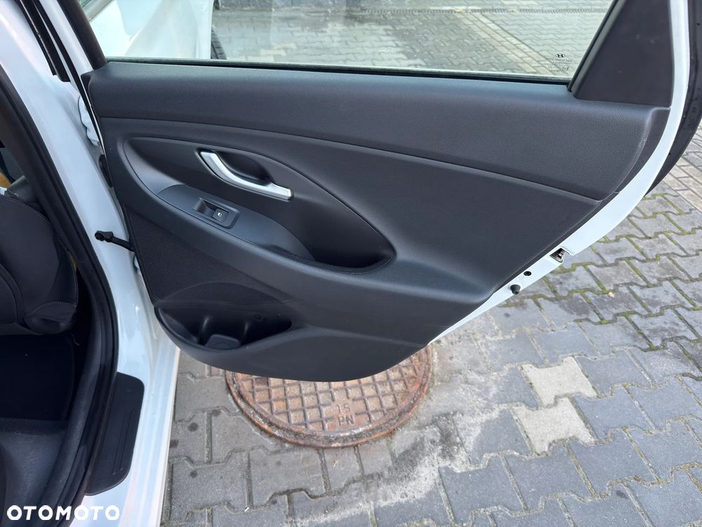 Hyundai i30 1.4 Classic - 28