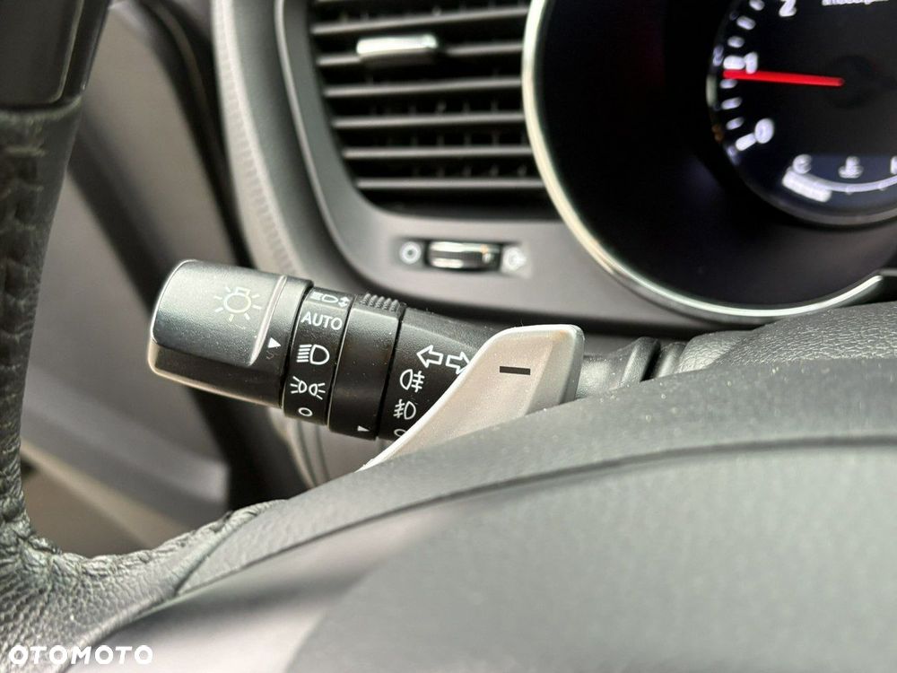Kia Optima - 24