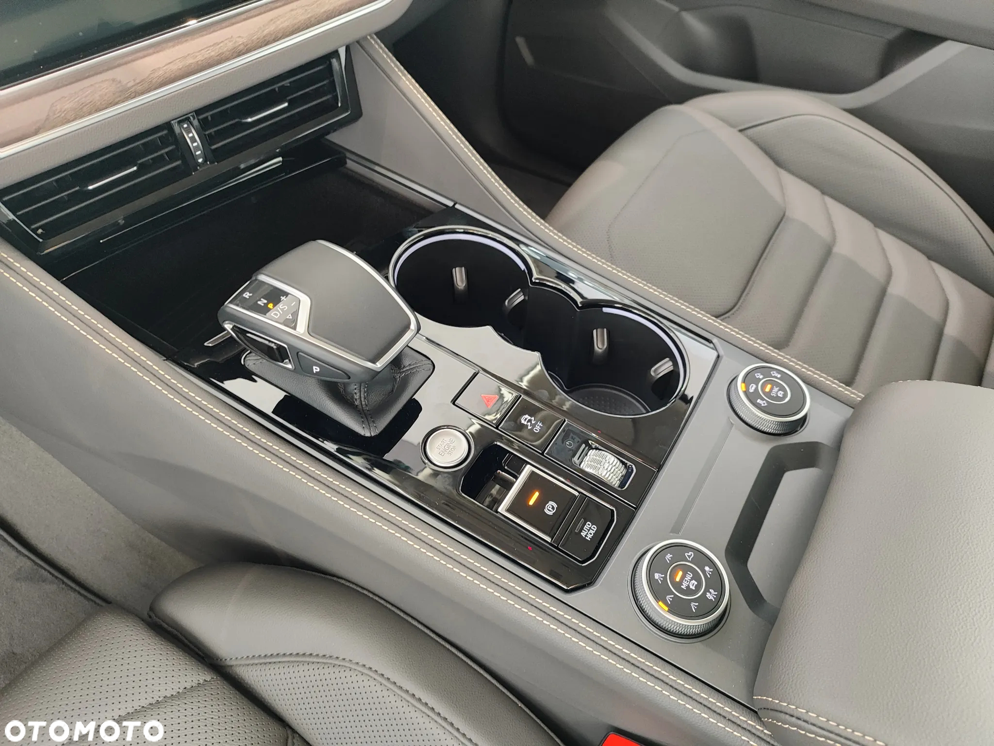 Volkswagen Touareg 3.0 V6 TFSI 4Motion Elegance - 27