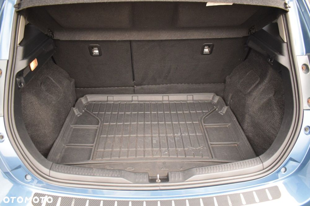 Toyota Auris - 18