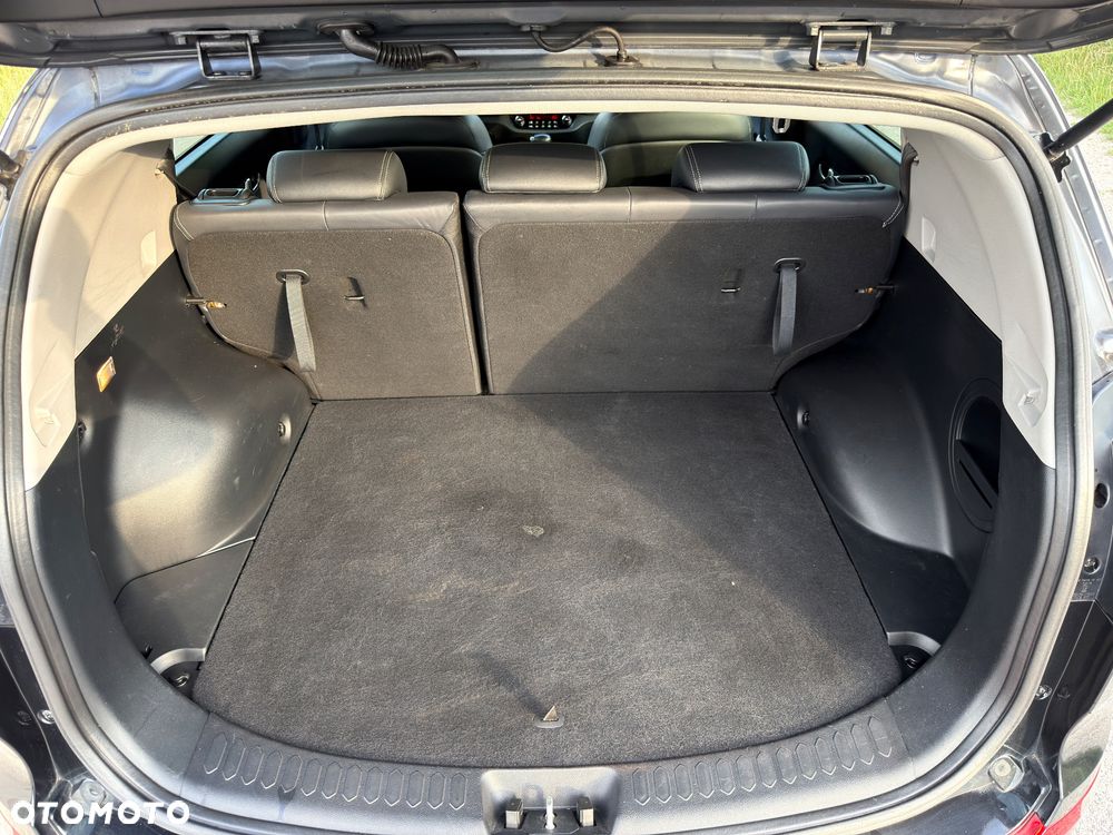 Kia Sportage 2.0 CRDI 4WD Automatik Vision - 26