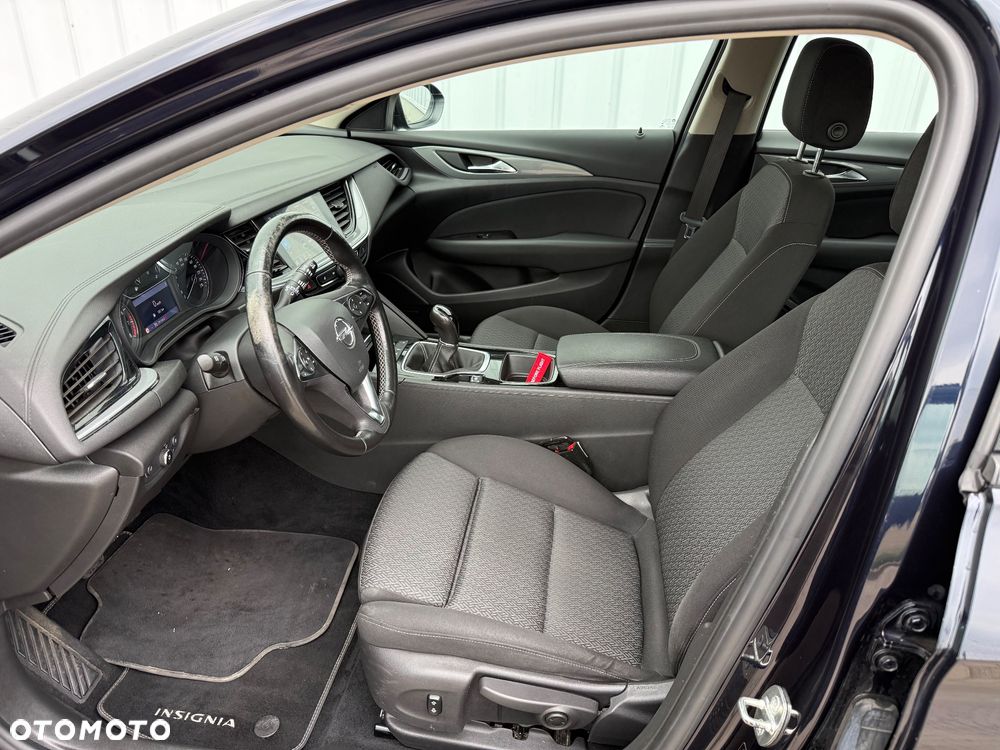 Opel Insignia - 19