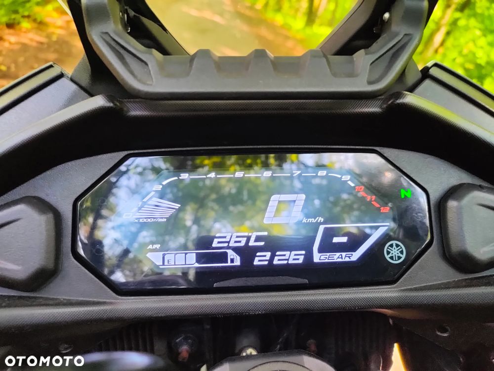 Yamaha MT - 18