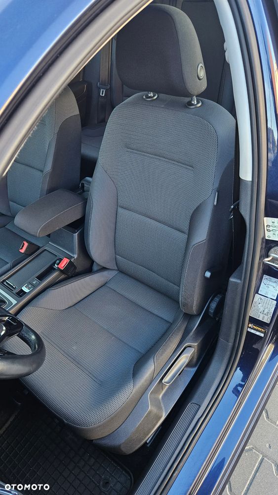 Volkswagen Golf 2.0 TDI BlueMotion Technology Edition - 1