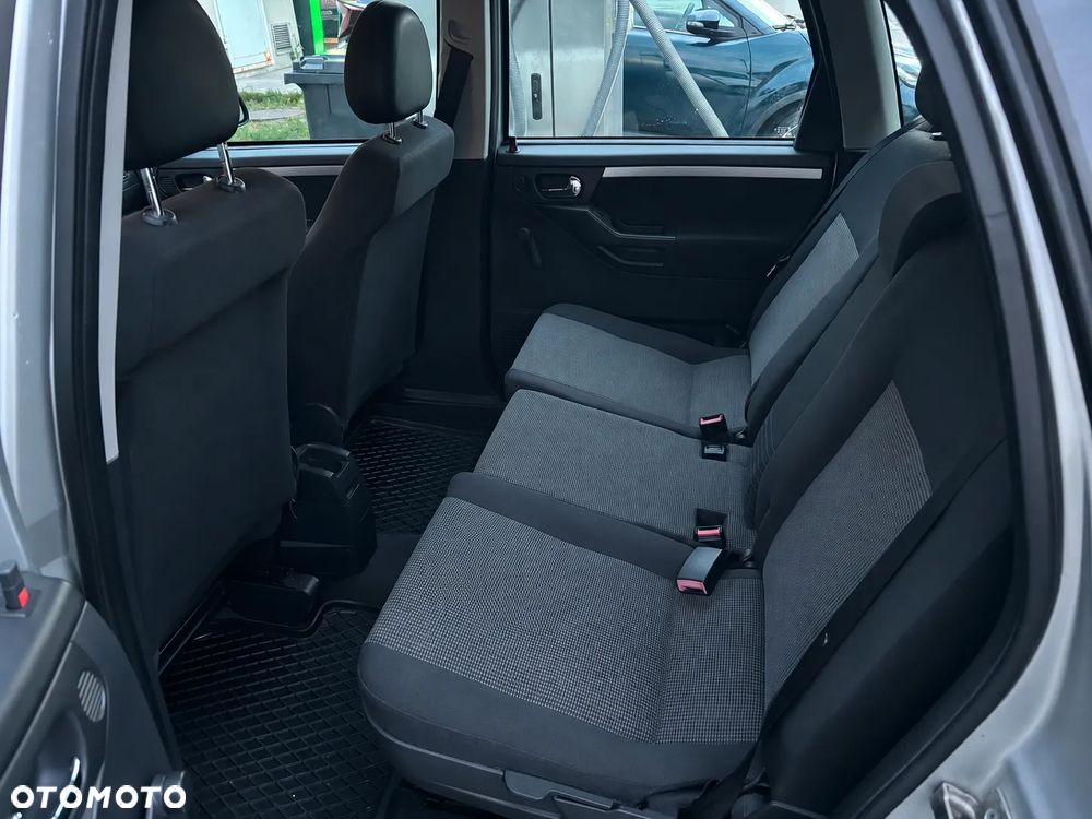 Opel Meriva - 9