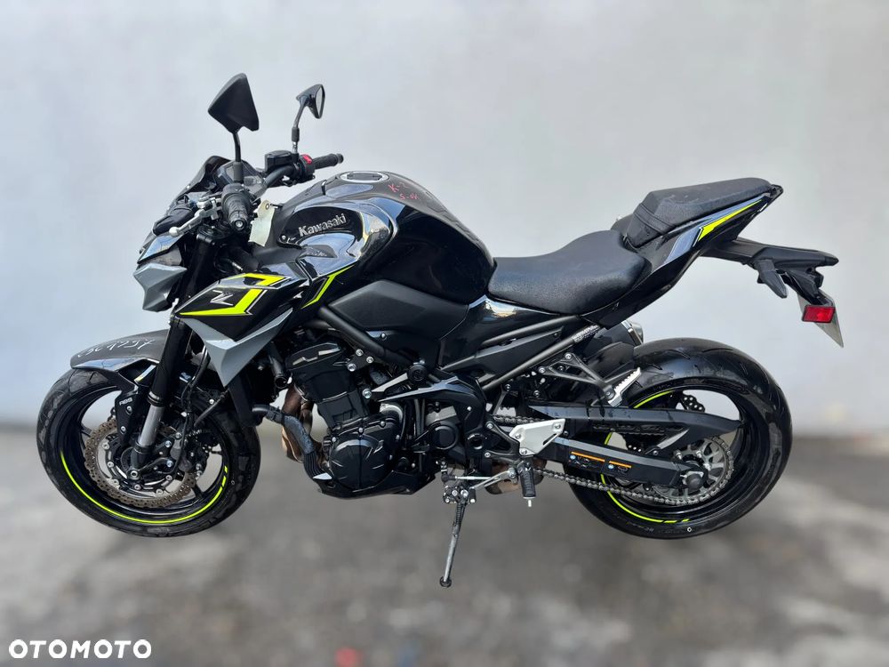 Kawasaki Z 900 - 5