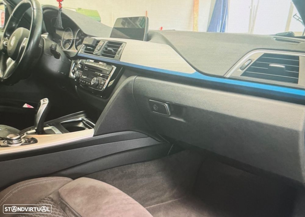 BMW 330 e iPerformance Pack M - 9