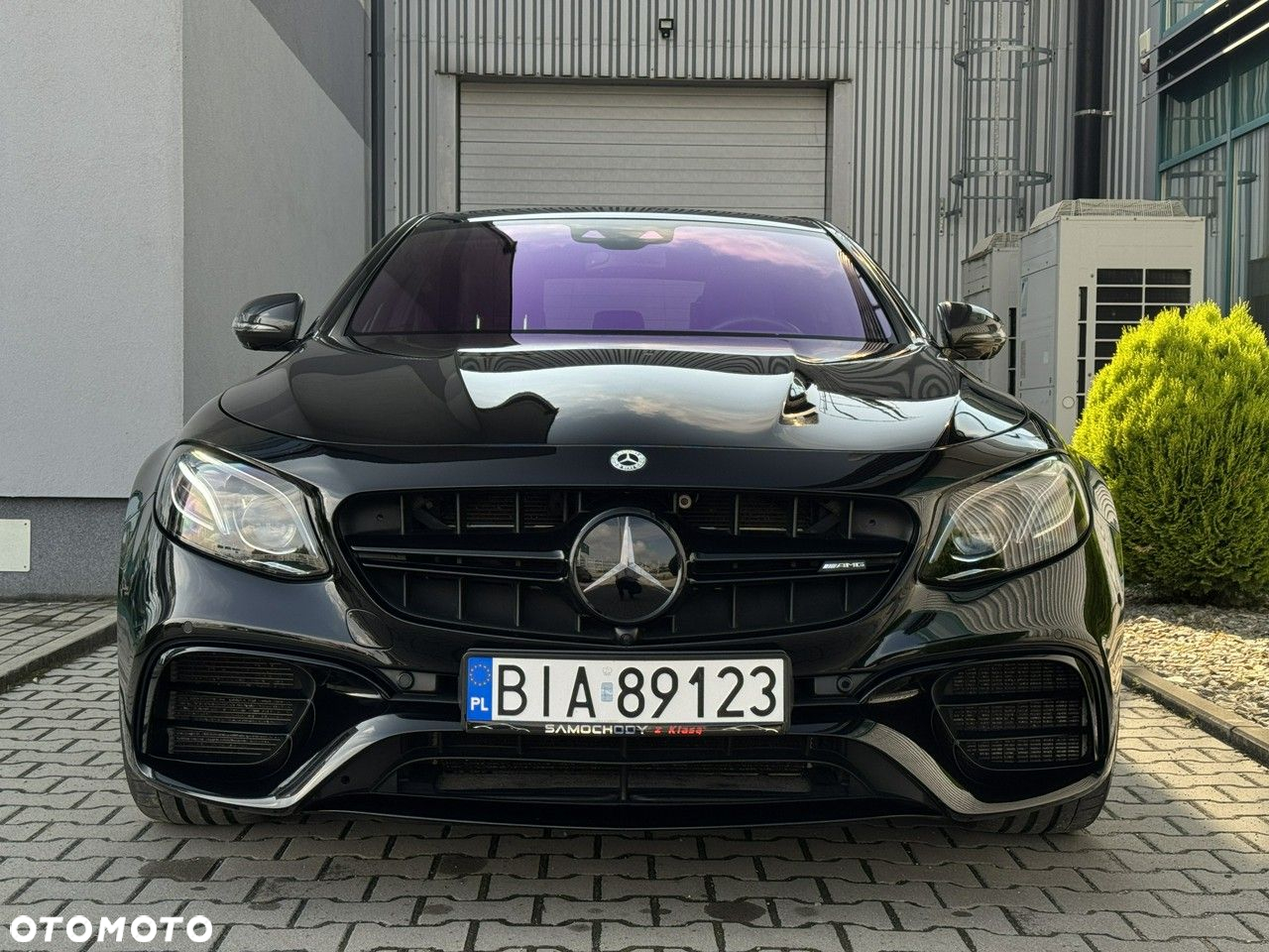 Mercedes-Benz Klasa E AMG 63 4Matic AMG Speedshift 9G-MCT - 3