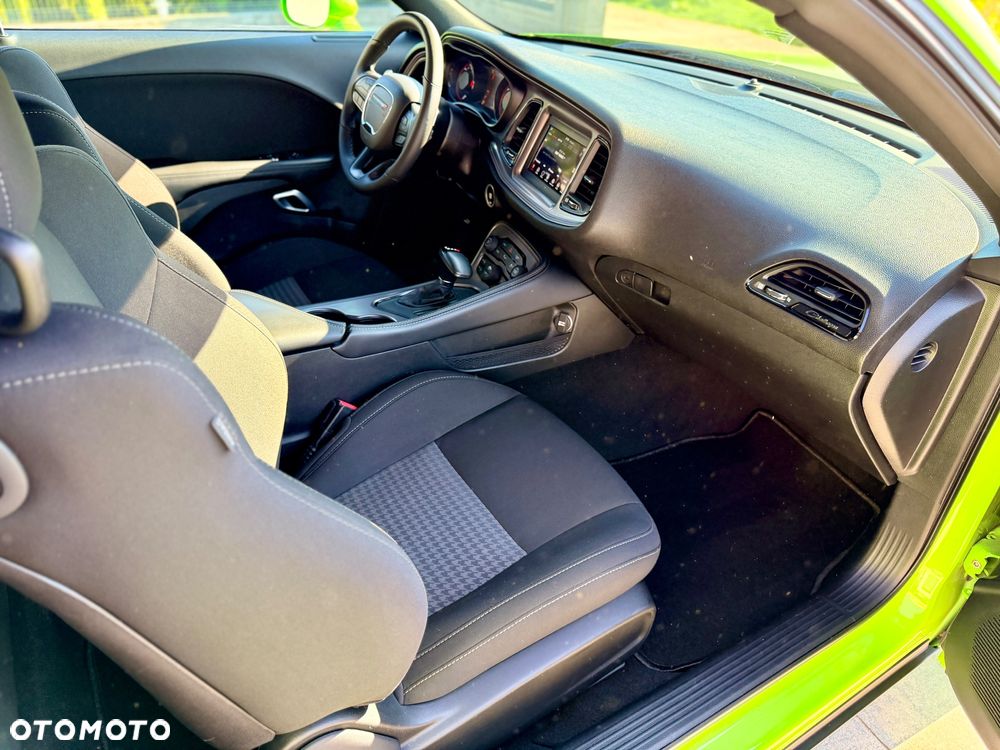 Dodge Challenger 5.7 R/T - 36