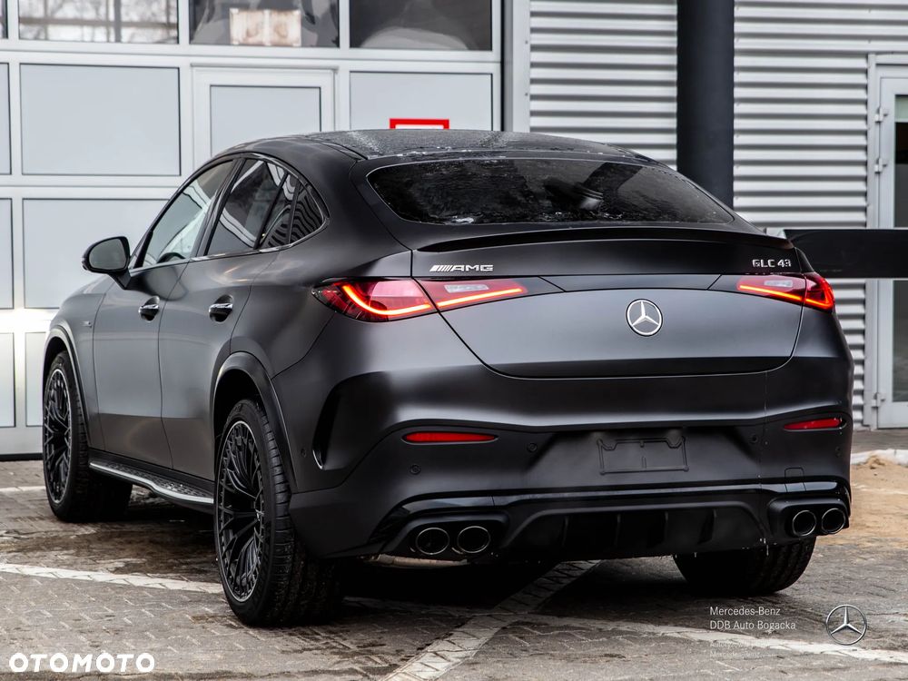 Mercedes-Benz GLC - 4