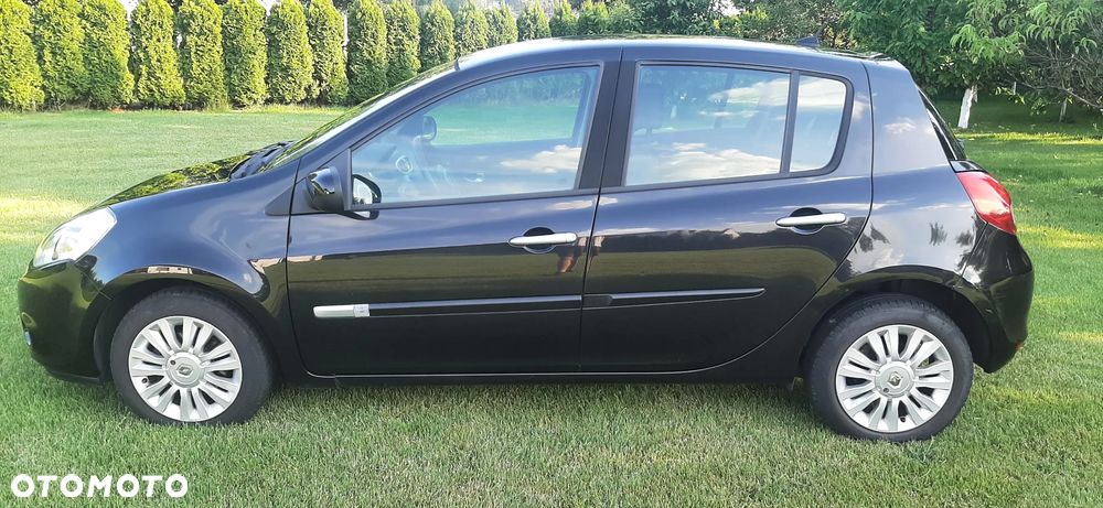Renault Clio 1.2 16V 75 TomTom Edition - 8