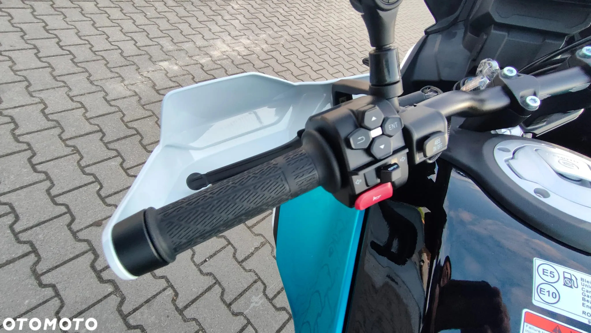 CFMoto MT - 25