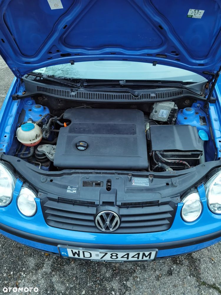 Volkswagen Polo 1.4 16V Trendline - 8