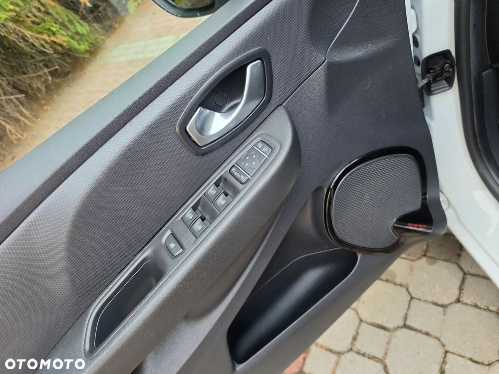 Renault Clio - 21