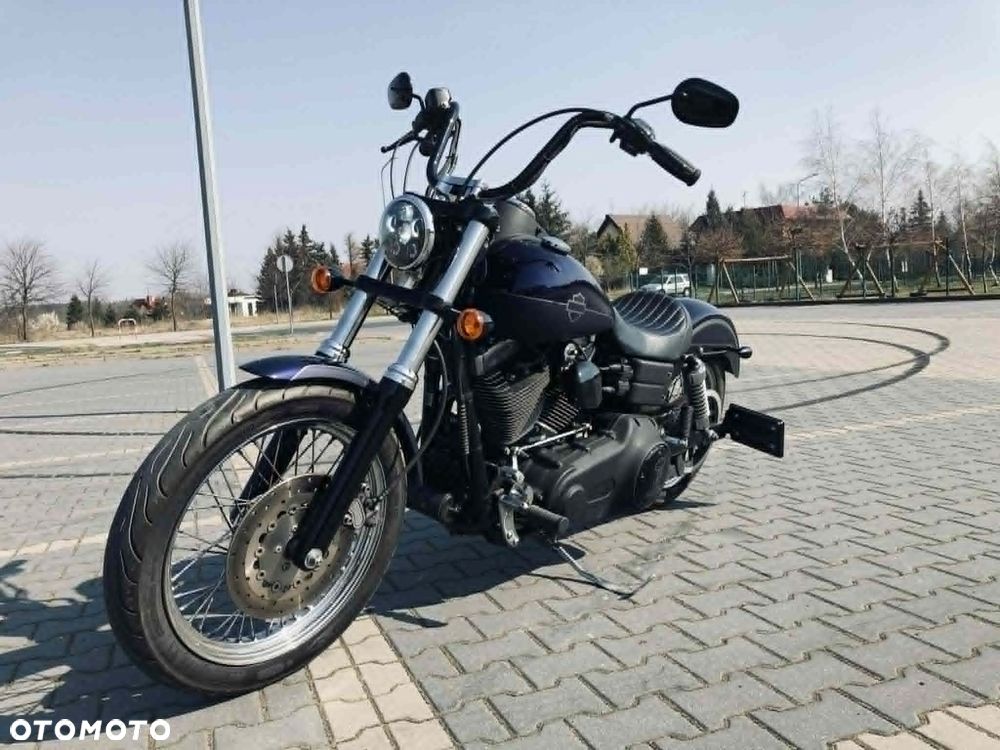 Harley-Davidson Dyna Street Bob - 2