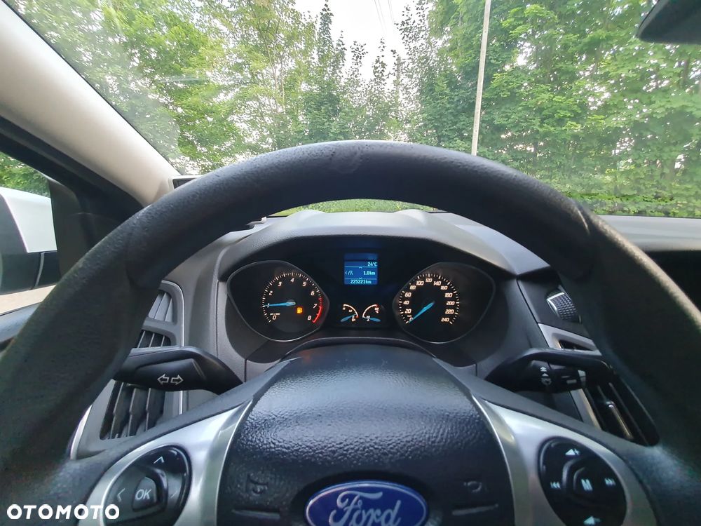 Ford Focus 1.6 Edition - 13