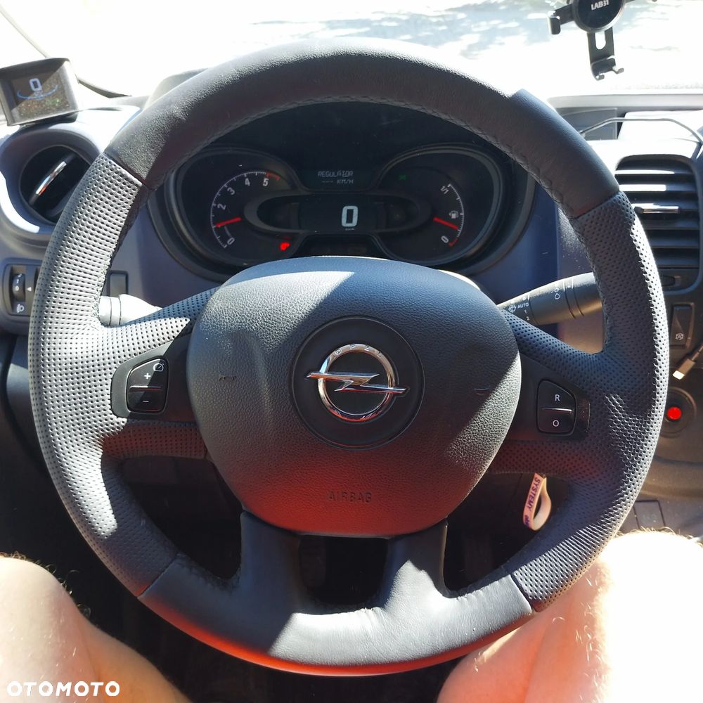Opel Vivaro L2H1 - 27