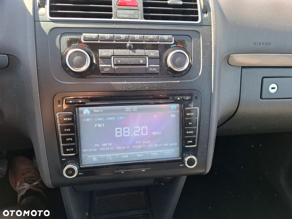 Volkswagen Touran 1.6 TDI DPF BlueMot Trendline - 14
