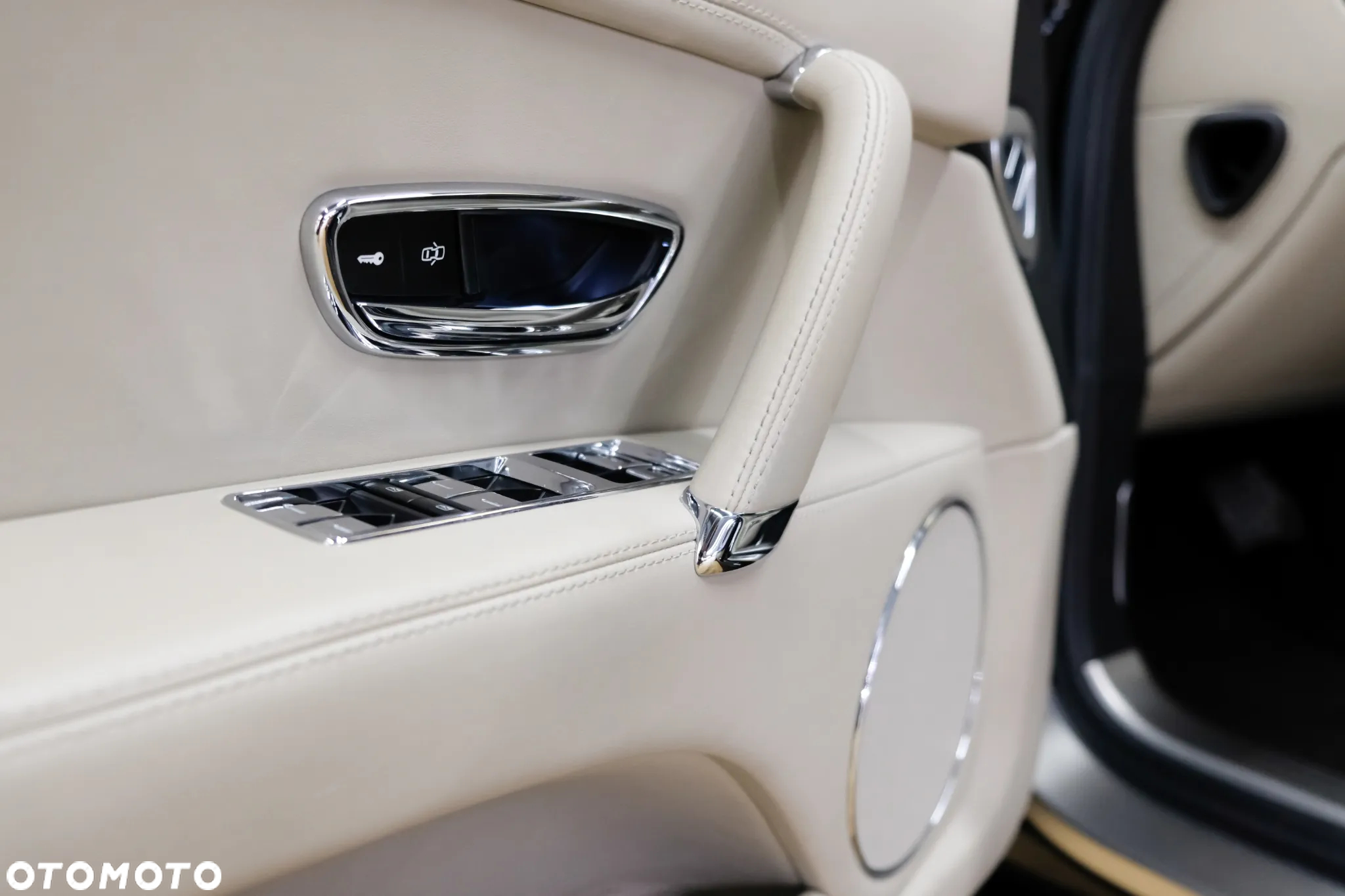 Bentley Flying Spur GTC W12 - 29