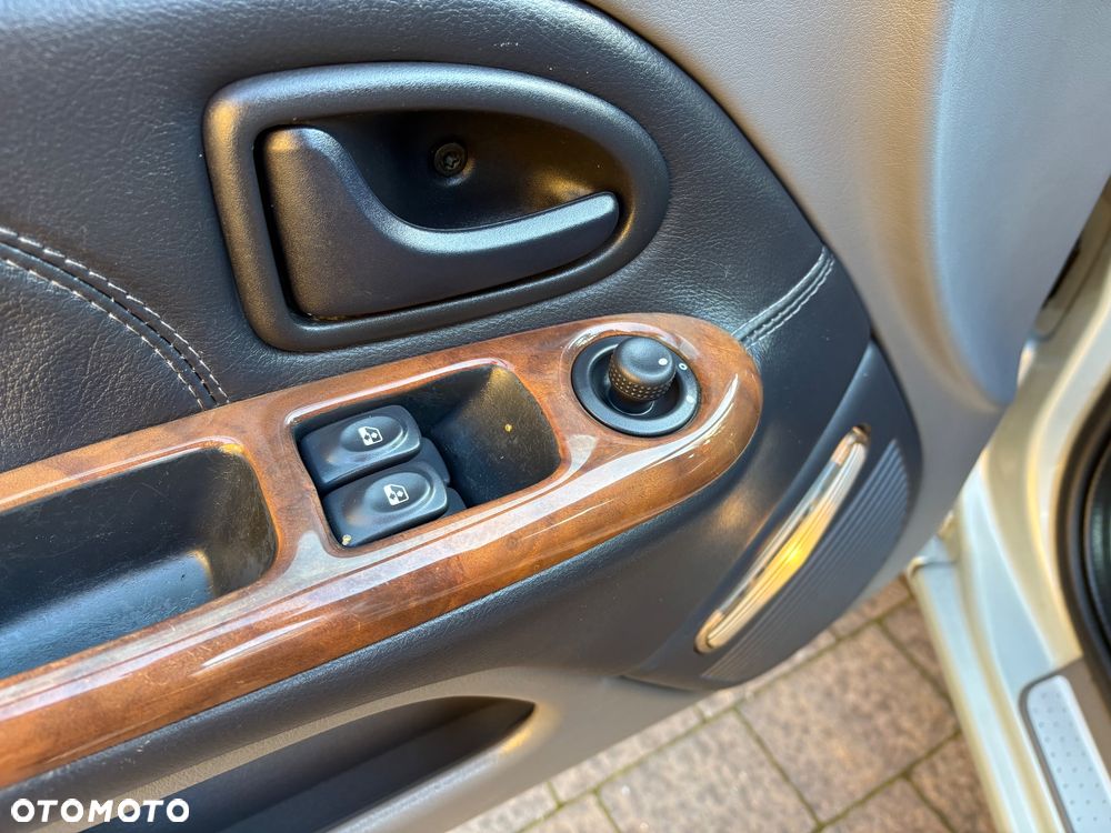 Renault Clio - 20