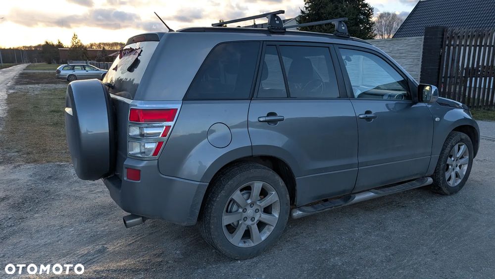 Suzuki Grand Vitara 2.0 De Luxe - 6