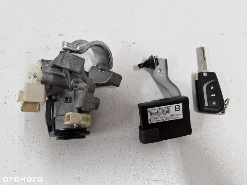toyota avensis t27 lift t29 stacyjka kluczyk pilot 89783-05030 625510-000 - 2