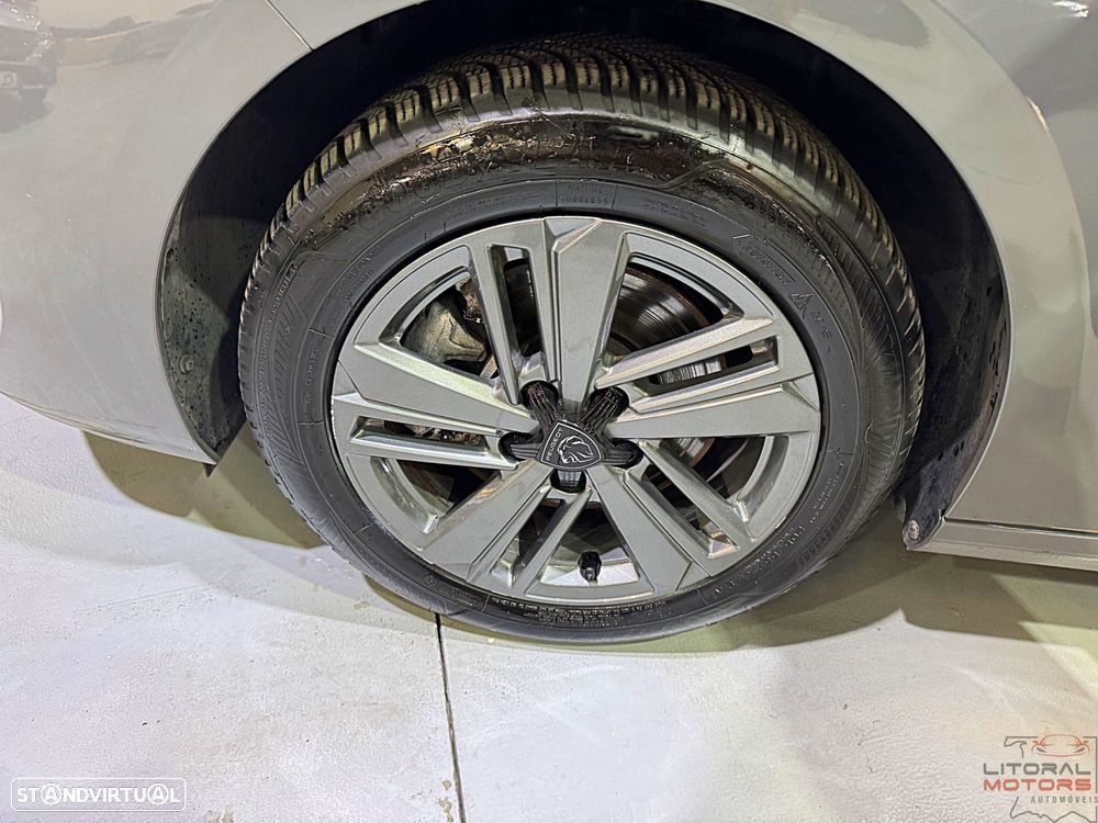 Peugeot 308 SW 1.2 PureTech Allure - 19