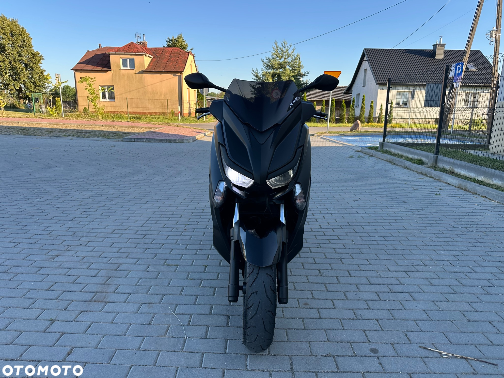 Yamaha X-max - 3
