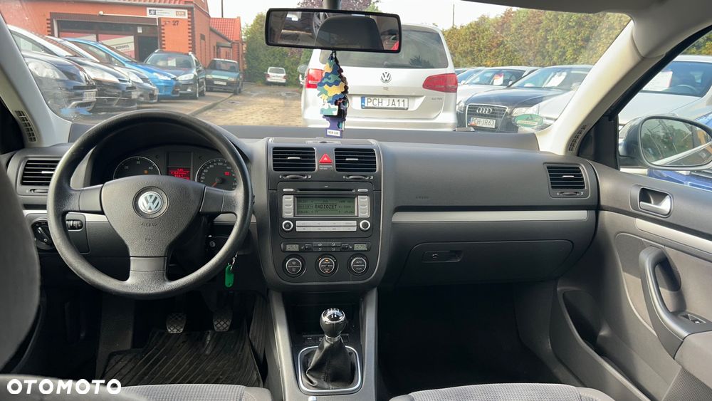 Volkswagen Jetta 1.9 TDI DPF Sportline - 18