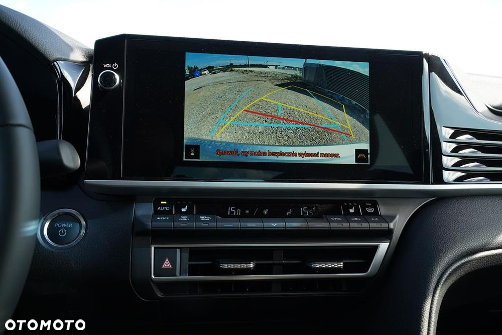 Toyota Camry 2.5 Hybrid Dynamic Force Comfort e-CVT - 21