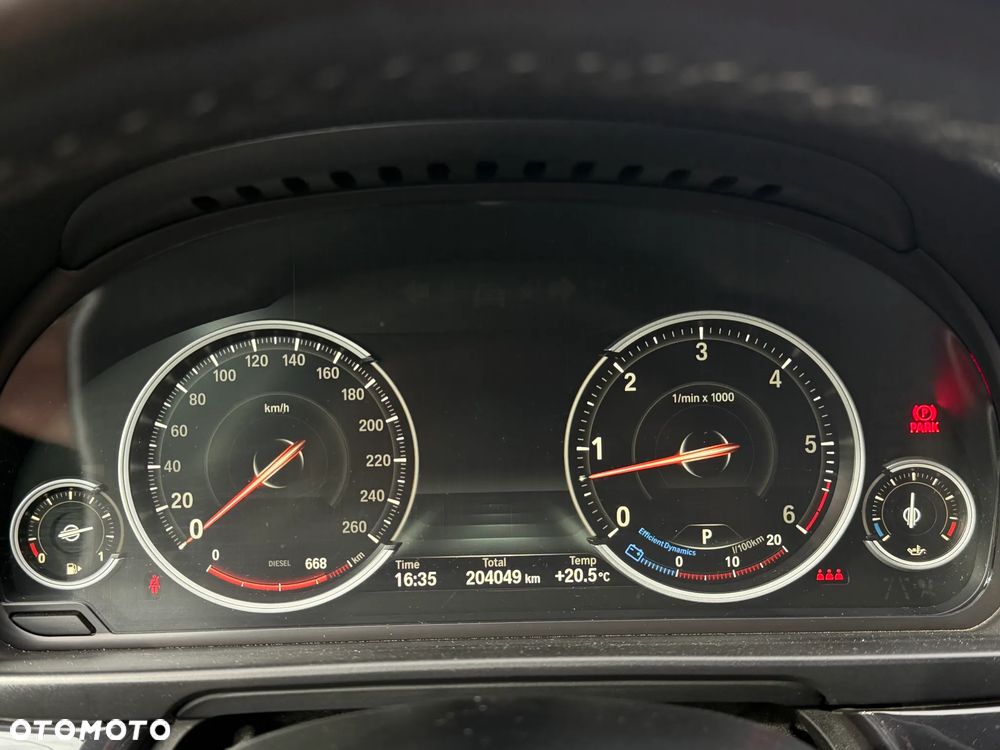 BMW Seria 5 530d xDrive Luxury Line - 24
